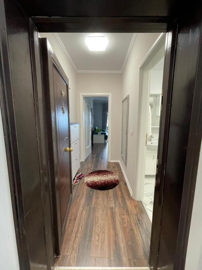 Kelvi'S Apartment Поградец Екстериор снимка