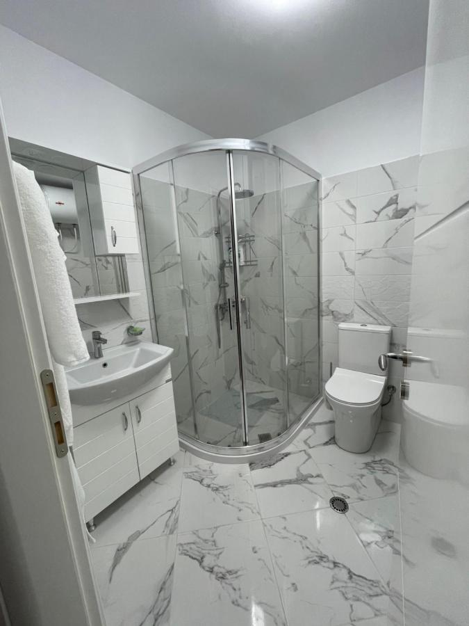 Kelvi'S Apartment Поградец Екстериор снимка