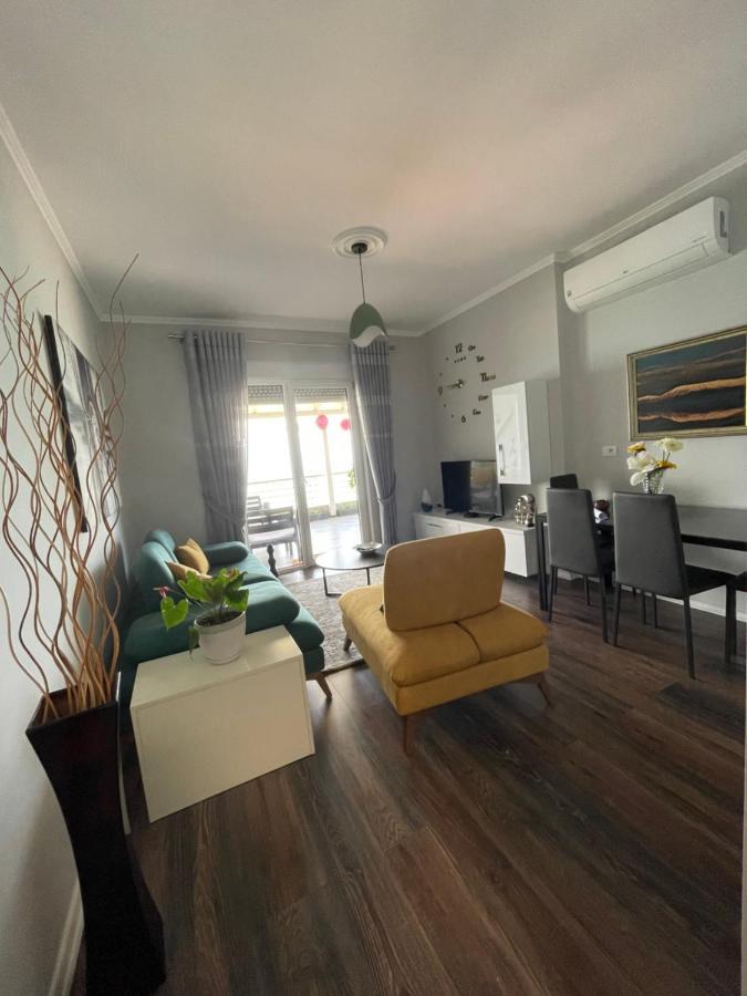 Kelvi'S Apartment Поградец Екстериор снимка